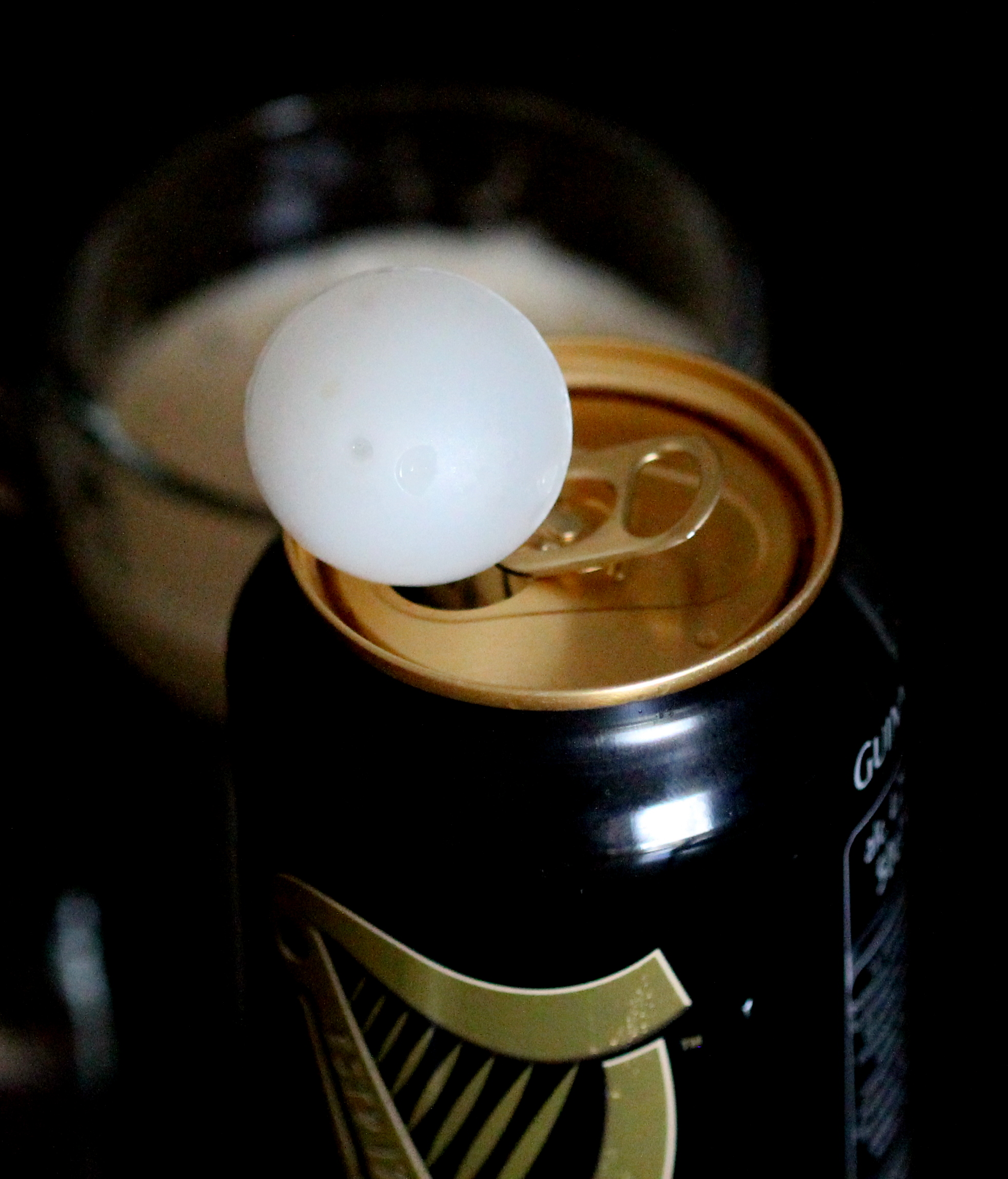 Guinness пиво с капсулой